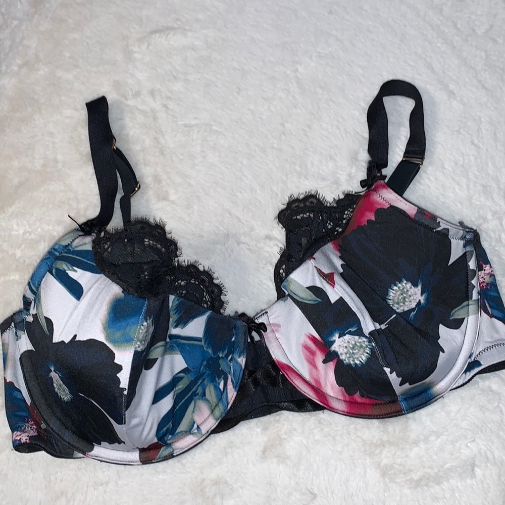 40DD Cacique Lightly lined French Balconette lace trim floral bra